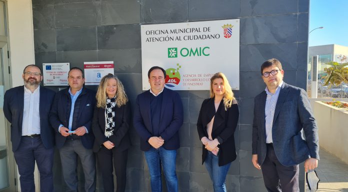 Baño presentó Kit Digital en Finestrat