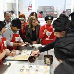 la-vicepresidenta-de-la-gv-visita-las-instalaciones-de-alicante-gastronomica-solidaria-1